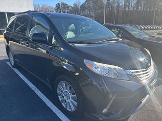 Used 2015 Toyota Sienna XLE video 1