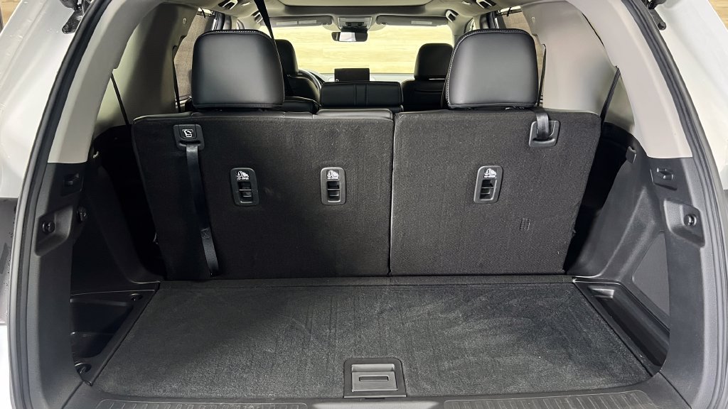 Used 2025 Honda Pilot Elite image 24