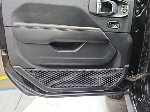 Used 2021 Jeep Wrangler Unlimited Rubicon image 11