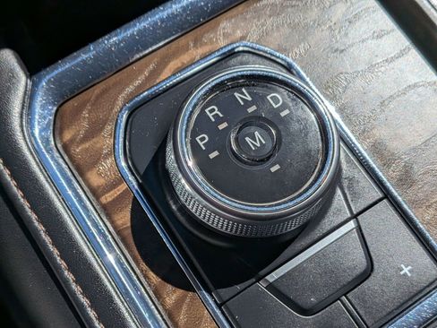 Used 2020 Ford Expedition Platinum image 26