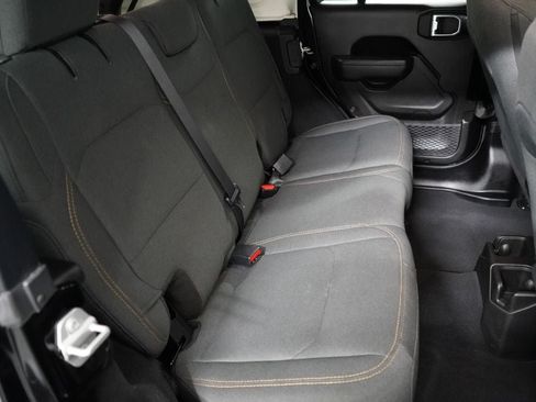 Used 2025 Jeep Wrangler Unlimited Sport AWD/4WD image 28