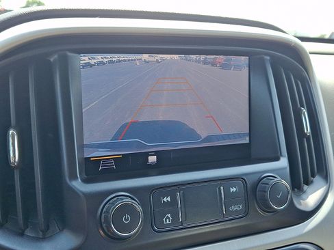 Used 2022 GMC Canyon Elevation w/ Elevation Premium Package AWD/4WD image 18