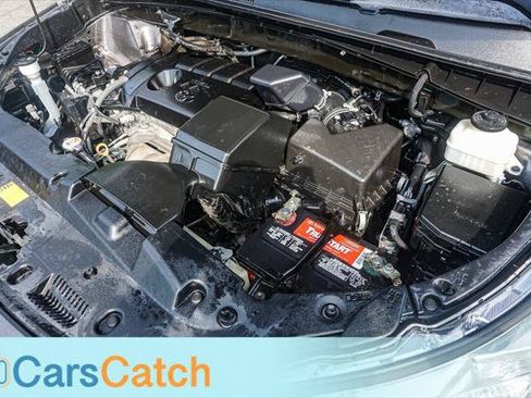 Used 2019 Toyota Highlander LE FWD image 36