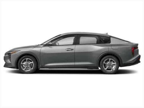 Used 2025 Kia K4 LXS FWD image 3