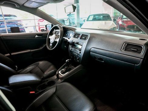Used 2014 Volkswagen Jetta SE FWD image 27
