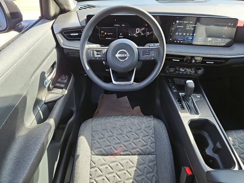 New 2026 Nissan Kicks SV w/ SV Premium Package image 9