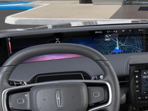 New 2026 Lincoln Nautilus Premier image 13