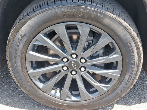 Used 2023 Chevrolet Traverse RS AWD/4WD image 9