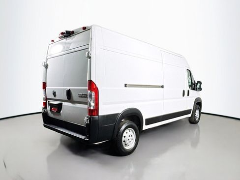 Used 2023 RAM ProMaster 2500 FWD image 5