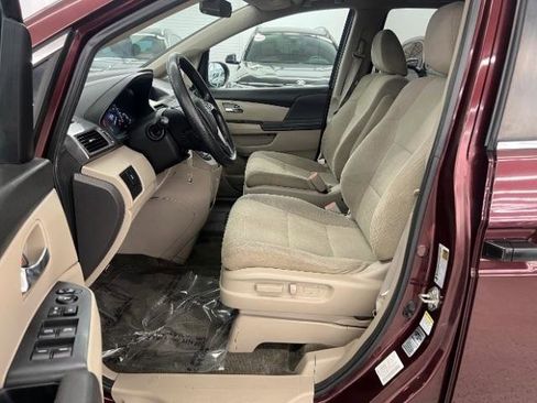 Used 2014 Honda Odyssey LX image 24