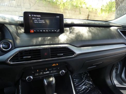 Used 2019 MAZDA CX-9 Touring image 55