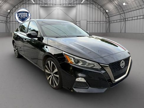 Used 2021 Nissan Altima 2.5 SR FWD image 8