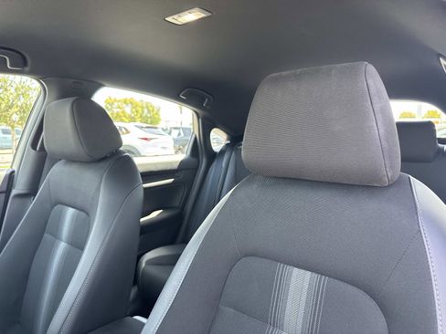 Used 2025 Honda Civic Sport image 23