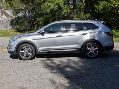 Used 2015 Hyundai Santa Fe GLS w/ Option Group 02 FWD image 4