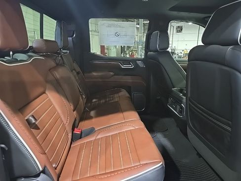 New 2026 GMC Sierra 1500 Denali Ultimate AWD/4WD image 12