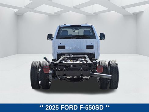 New 2025 Ford F550 4x4 Regular Cab Super Duty image 6