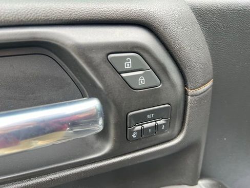 Used 2021 GMC Sierra 1500 AT4 w/ AT4 Premium Package AWD/4WD image 23