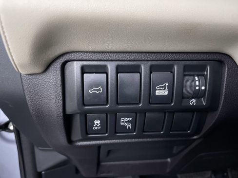 Used 2019 Subaru Ascent Limited AWD/4WD image 25