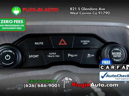Used 2018 Dodge Challenger R/T Scat Pack RWD image 19
