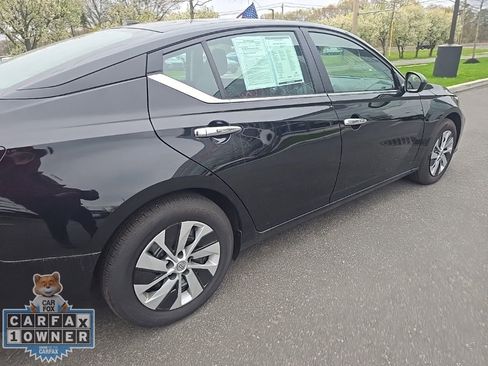 Used 2025 Nissan Altima 2.5 S image 8