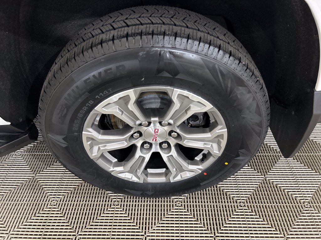 Used 2022 GMC Yukon SLE w/ Gmc Pro Safety Plus Package AWD/4WD image 10