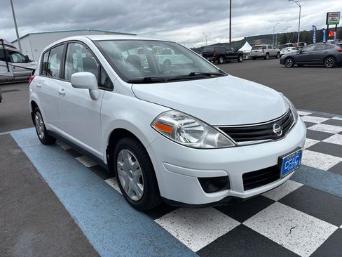 Used 2011 Nissan Versa 1.8 S w/ Plus Pkg FWD image 7