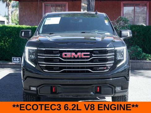 Used 2022 GMC Sierra 1500 AT4 w/ AT4 Preferred Package AWD/4WD image 3