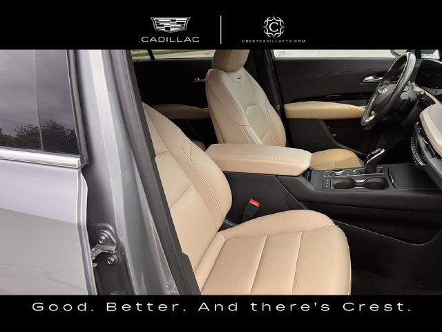 Used 2024 Cadillac XT4 Luxury w/ Cold Weather Package FWD image 25