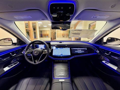 New 2025 Mercedes-Benz E 350 4MATIC Sedan image 11