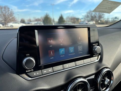 Used 2025 Nissan Sentra S image 15