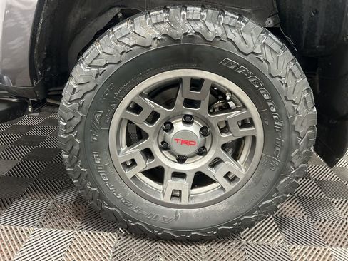 Used 2022 Toyota 4Runner TRD Off-Road Premium image 35
