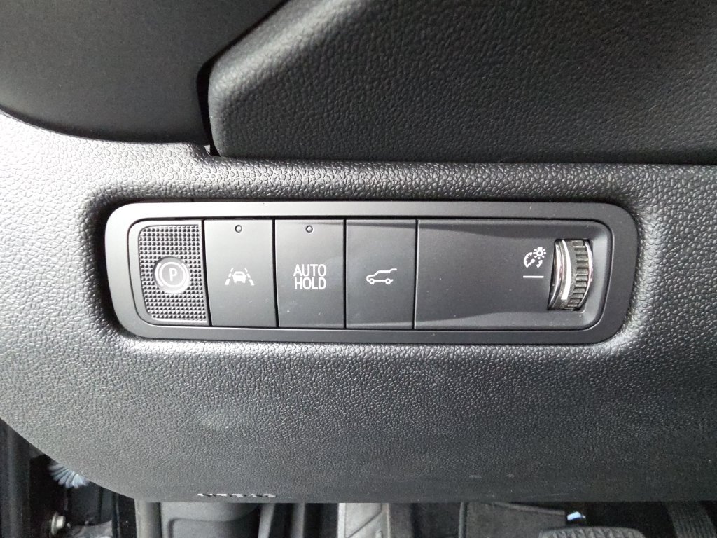 Used 2025 Chevrolet Equinox EV RS w/ Convenience Package II FWD image 20