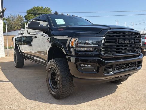 Used 2021 RAM 2500 Limited AWD/4WD image 4