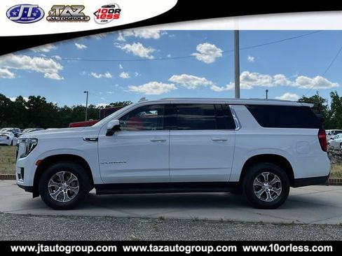 Used 2021 GMC Yukon XL SLE w/ Gmc Pro Safety Plus Package AWD/4WD image 4