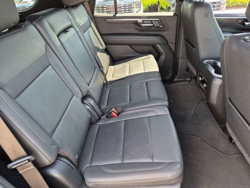 Used 2025 Chevrolet Tahoe LT AWD/4WD image 20