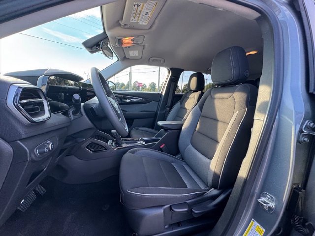 Used 2025 Chevrolet TrailBlazer LT AWD/4WD image 15