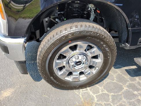 New 2025 Ford F250 King Ranch w/ Chrome Package image 3