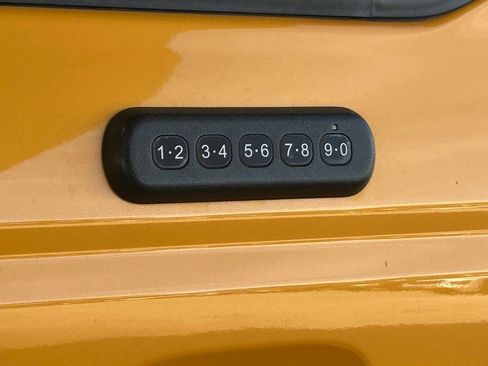 Used 2021 Ford Bronco Outer Banks image 17