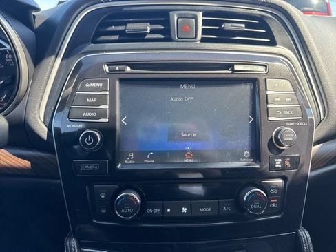 Used 2017 Nissan Maxima Platinum FWD image 23