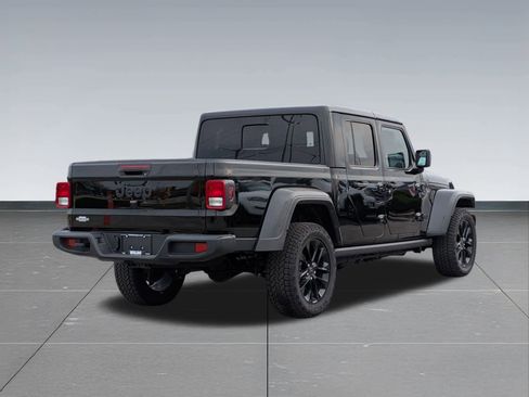 Used 2024 Jeep Gladiator Sport image 6