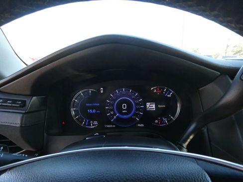 Used 2019 Cadillac Escalade ESV Luxury image 20