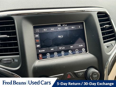 Used 2021 Jeep Grand Cherokee Laredo AWD/4WD image 20