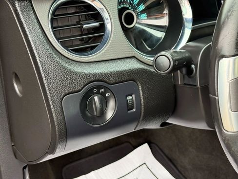 Used 2013 Ford Mustang Coupe image 27