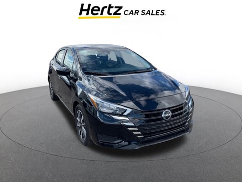 Used 2025 Nissan Versa SV image 1