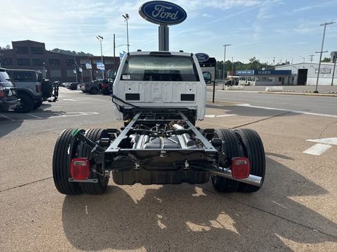 New 2025 Ford F550 XL image 5