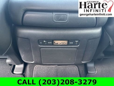 Used 2024 Nissan Armada SL w/ Captain's Chairs Package image 25