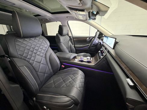 Used 2025 Genesis GV80 3.5T Prestige image 23