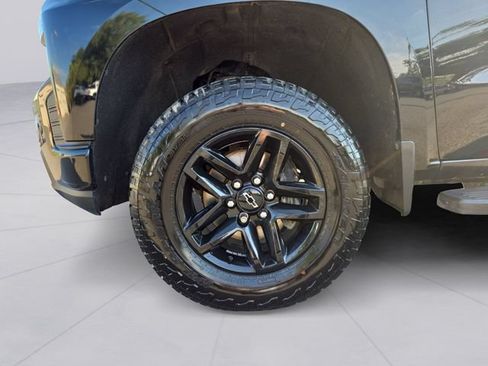 Certified 2021 Chevrolet Silverado 1500 Custom Trail Boss AWD/4WD image 9