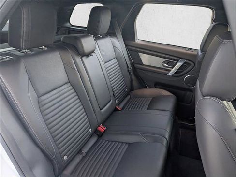 Used 2024 Land Rover Discovery Sport Dynamic SE image 21