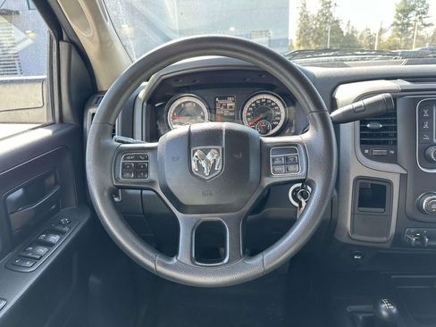 Used 2018 RAM 5500 Tradesman w/ Chrome Appearance Group image 10